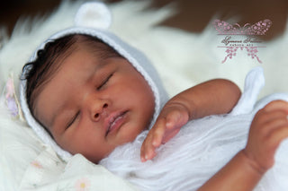 Kit Bébé Reborn "Flora" by Priscila Lopez