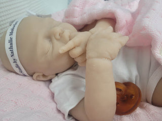 Kit bébé Reborn SILICONE "Le Baiser de Charlotte" by Nathalie Moiselet